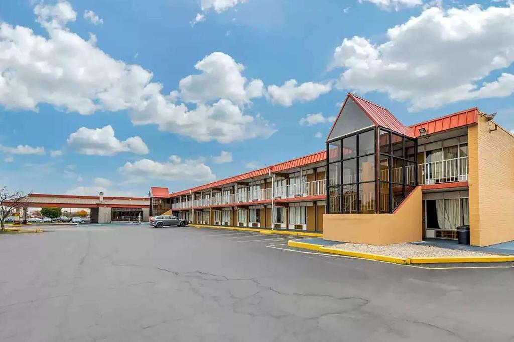 Days Inn By Wyndham Perrysburg Toledo Kültér fotó